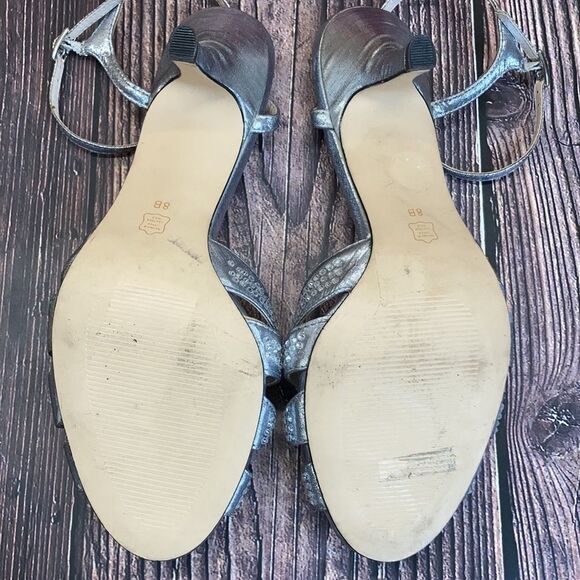 Caparros Silver Heirloom Dress Sandal 8B - Picture 6 of 10